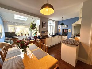 Photo 9- click for photo gallery